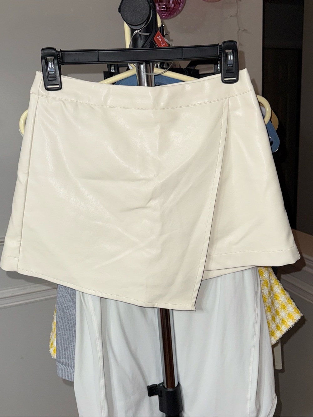 mittoshop Cream Faux Leather Skort